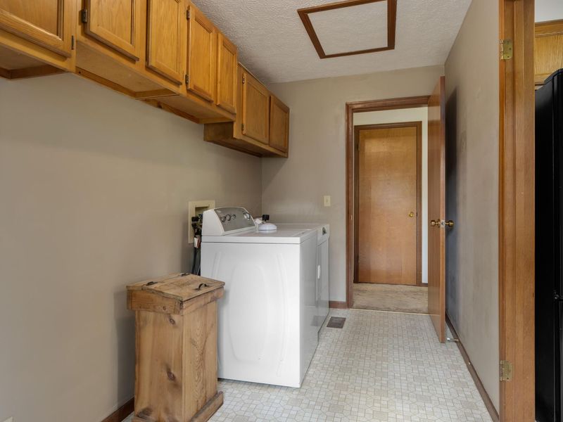 275 N Parkway Drive, Delaware, OH 43015 Photo 18