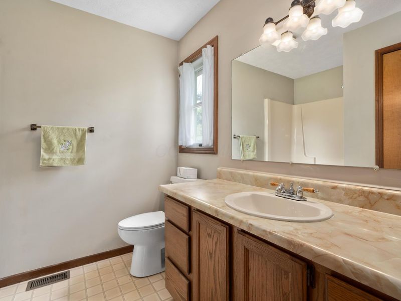 275 N Parkway Drive, Delaware, OH 43015 Photo 28