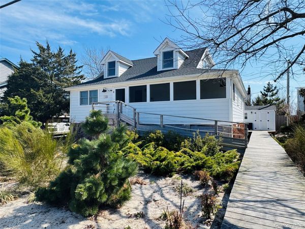 106 Oak Beach Road , Oak Beach, NY 11702