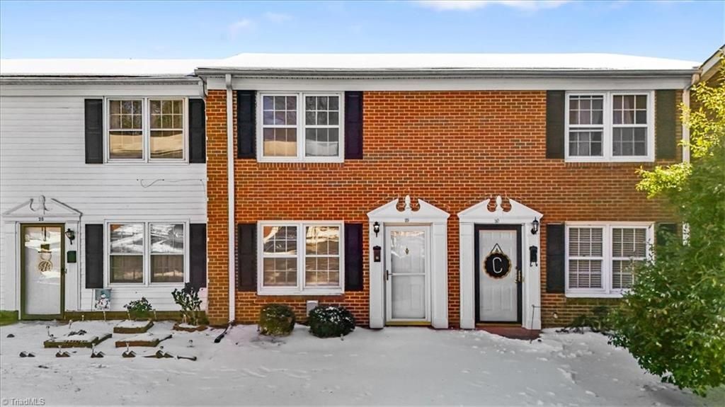 311 Salisbury Street, Unit 29, Kernersville, NC 27284 Main Photo