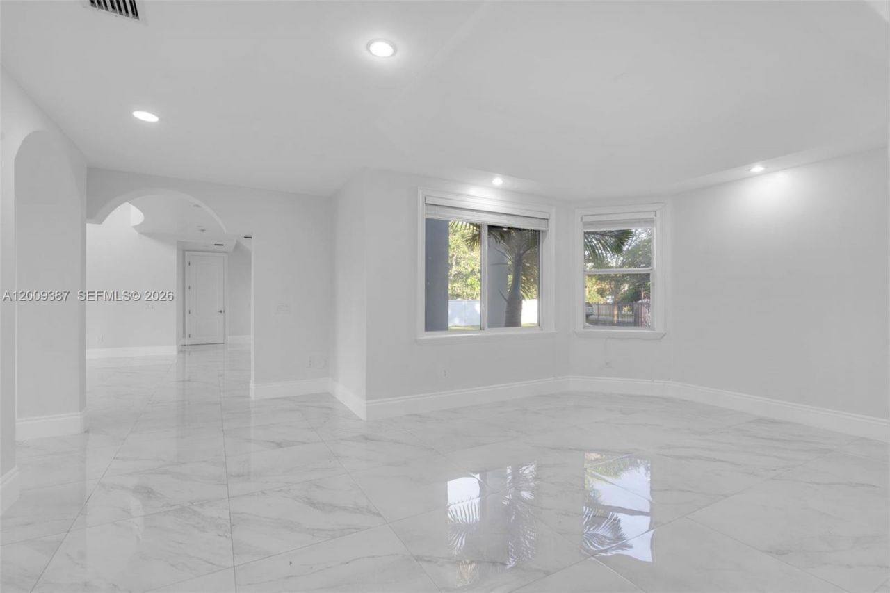 8479 SW 122nd St, Miami, FL 33156 Photo