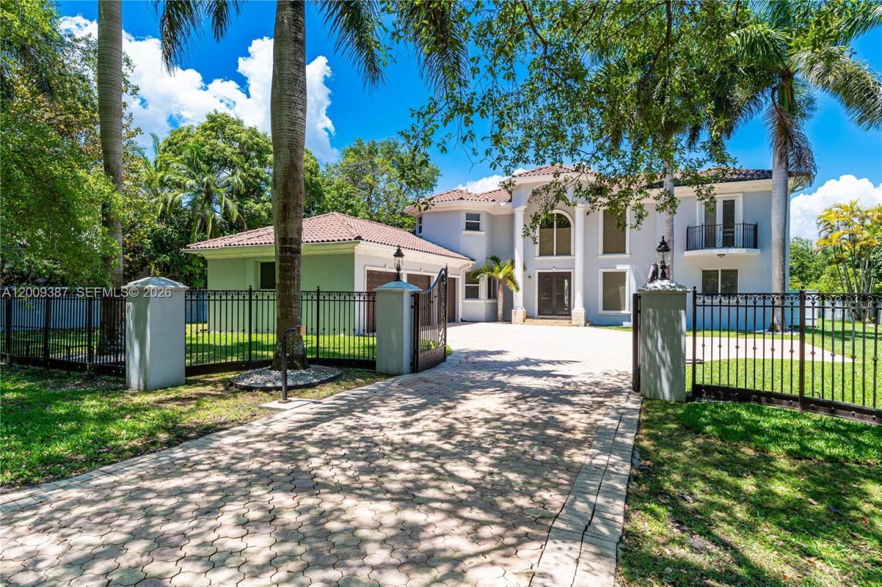 8479 SW 122nd St, Miami, FL 33156 Photo
