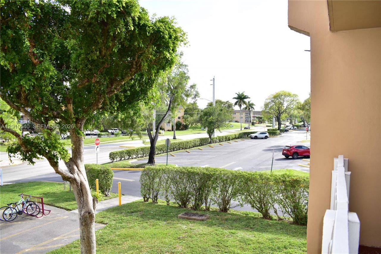 9321 Sunrise Lakes Blvd , Unit 201, Sunrise, FL 33322 Photo