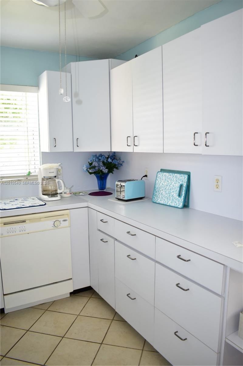 9321 Sunrise Lakes Blvd , Unit 201, Sunrise, FL 33322 Photo