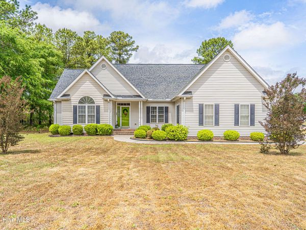 104 Trestle Street, Hamlet, NC 28345