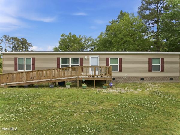 103 Vance Street , Bayboro, NC 28515
