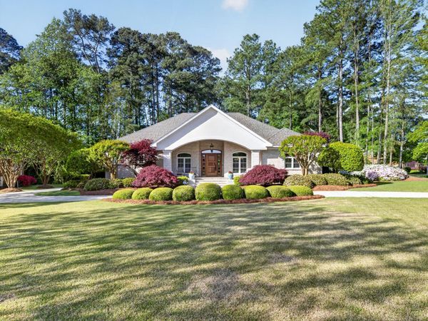 1700 Vauxhall Court , Greenville, NC 27858