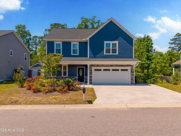 672 Coniston Drive SE, Leland, NC 28451