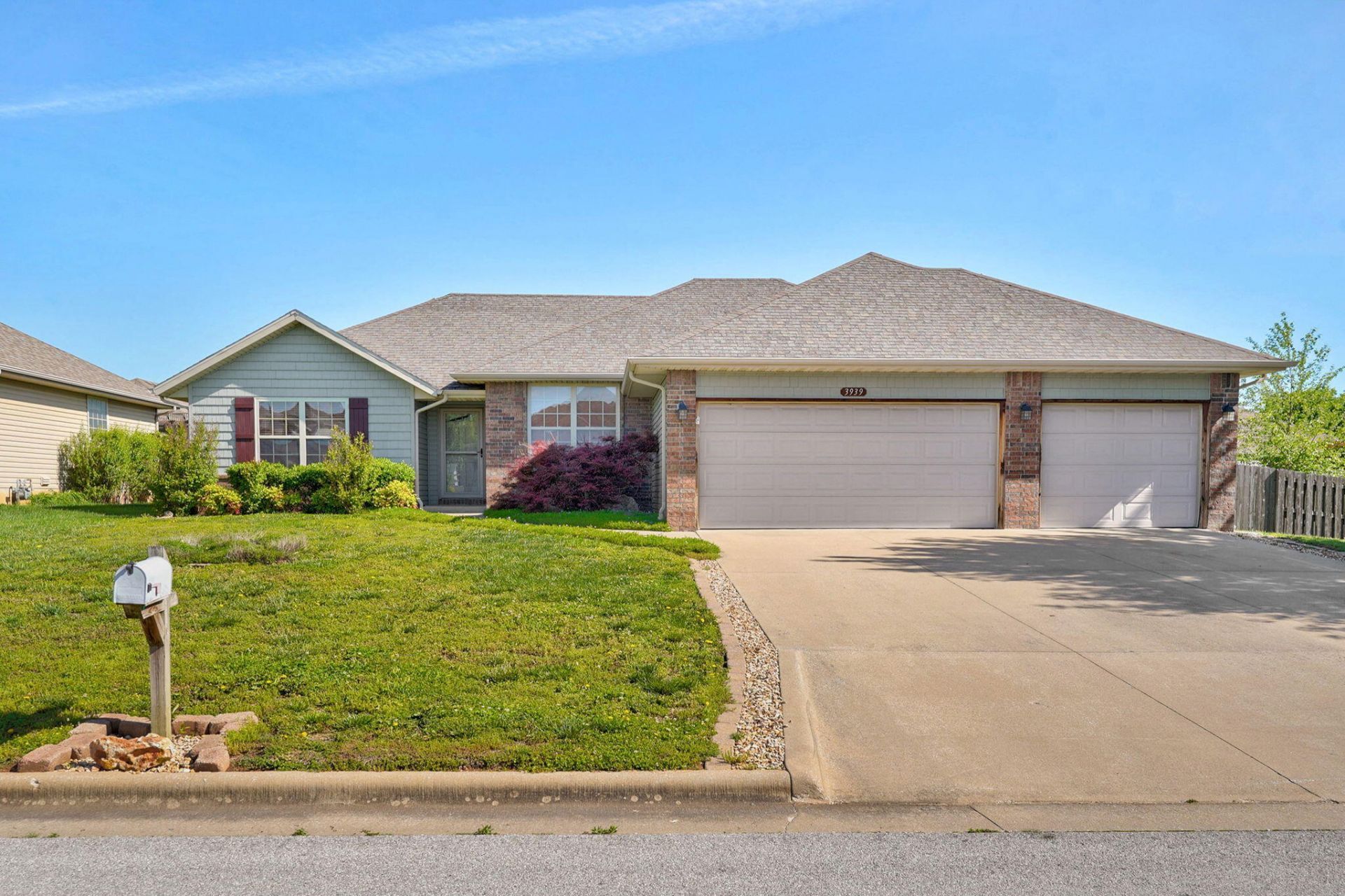 3939 W Tall Pine Court, Springfield, MO 65810 Main Photo