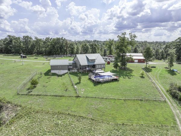 4083 State Route W, West Plains, MO 65775