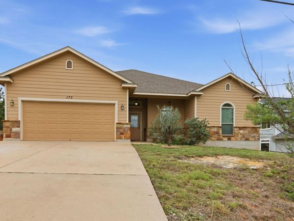 173 Kipahulu DR, Bastrop, TX 78602