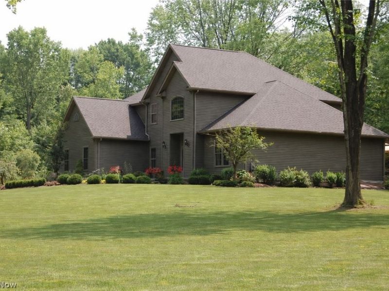 1829 State Route 7 NE, Brookfield, OH 44403 Photo 1