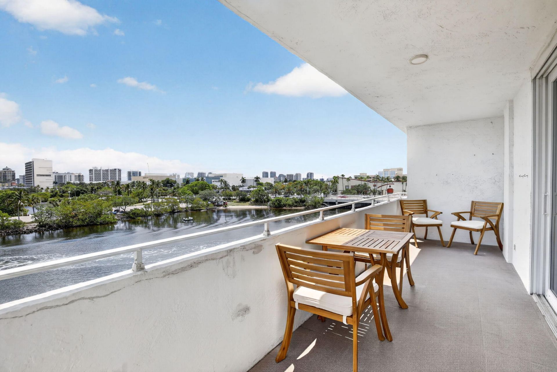 1170 N Federal Highway, Unit 501, Fort Lauderdale, FL 33304 Photo