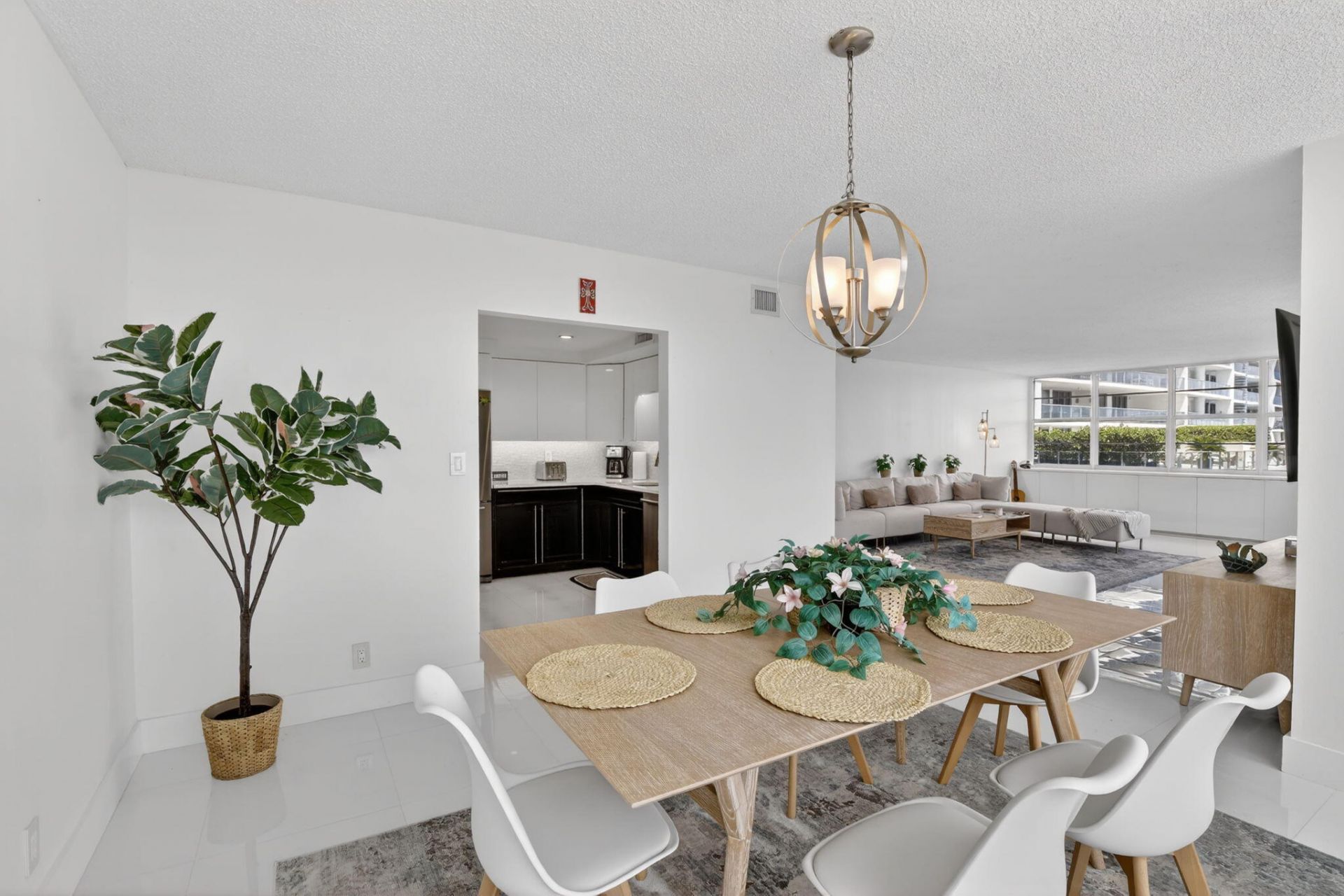 1170 N Federal Highway, Unit 501, Fort Lauderdale, FL 33304 Photo