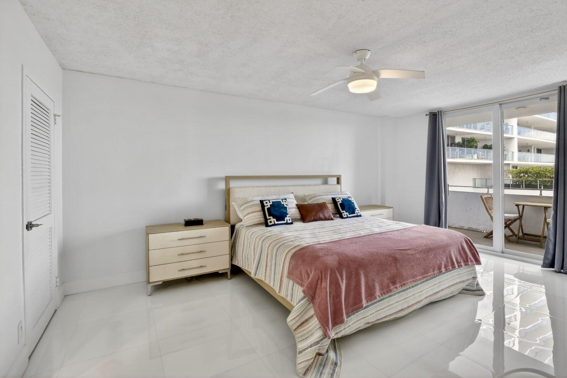 1170 N Federal Highway, Unit 501, Fort Lauderdale, FL 33304 Photo