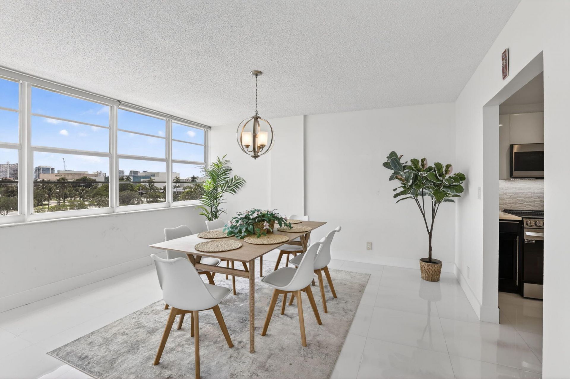 1170 N Federal Highway, Unit 501, Fort Lauderdale, FL 33304 Photo