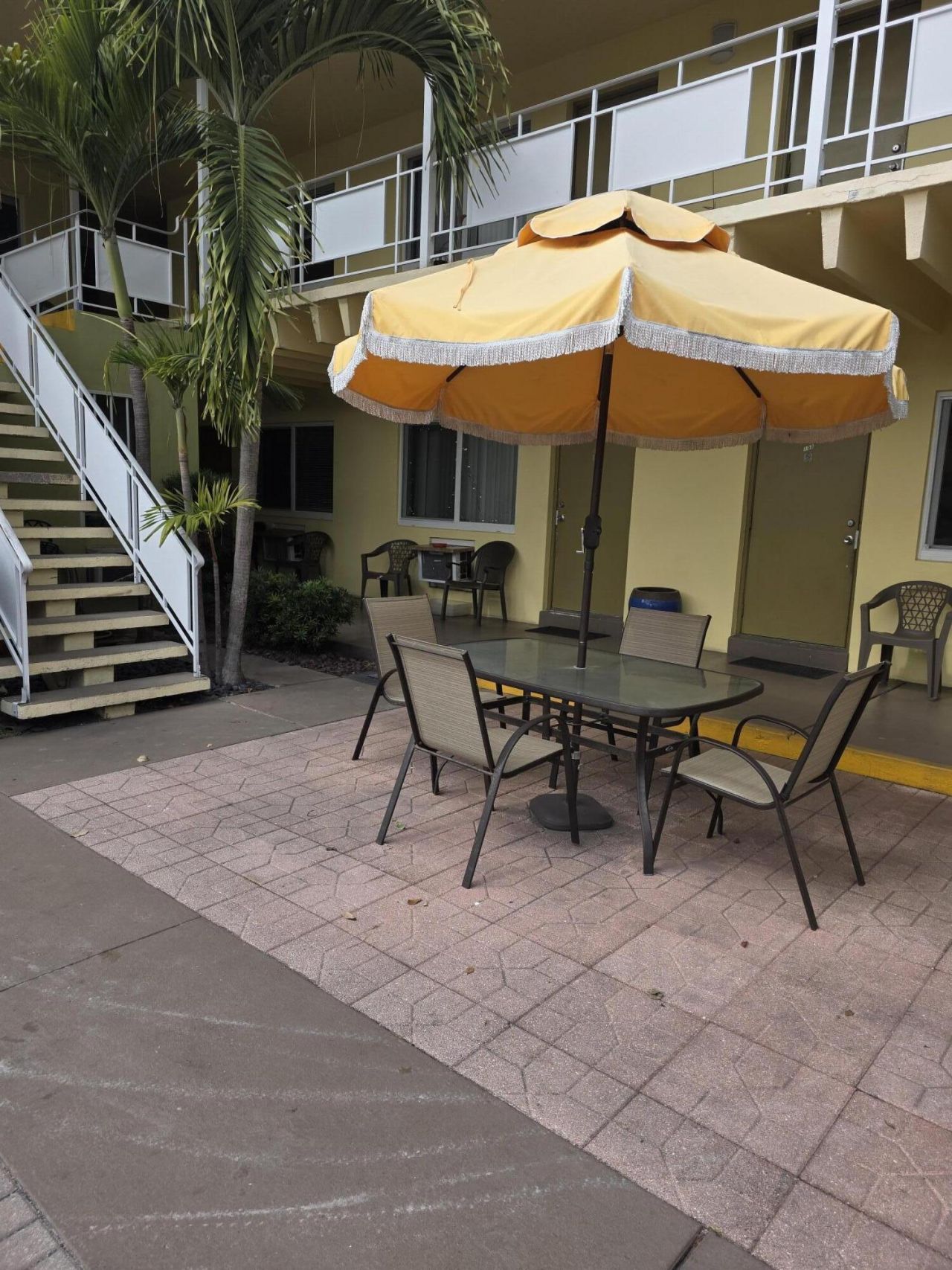 911 N Federal Highway, Unit 205, Lake Worth Beach, FL 33460 Photo