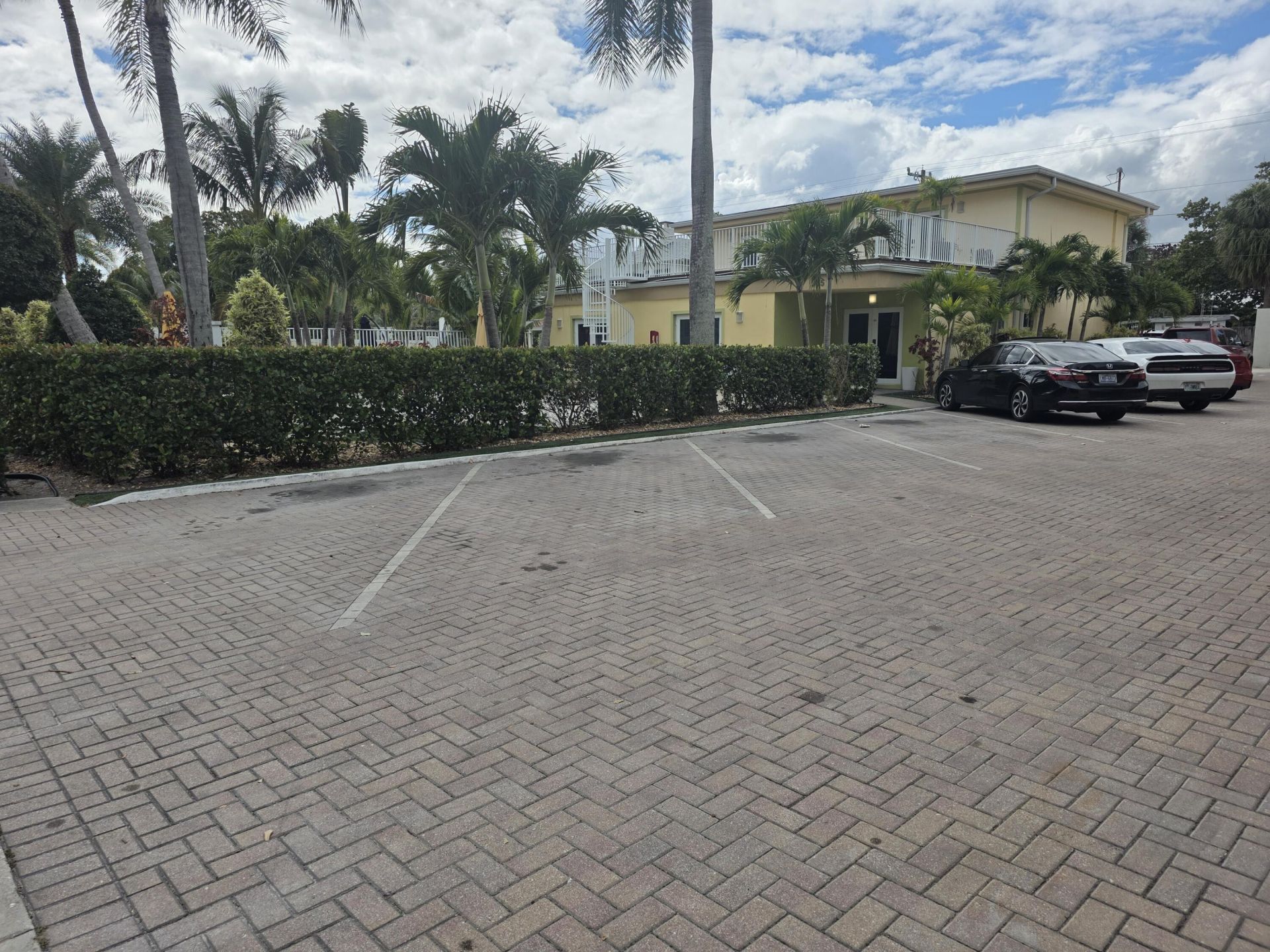 911 N Federal Highway, Unit 205, Lake Worth Beach, FL 33460 Photo