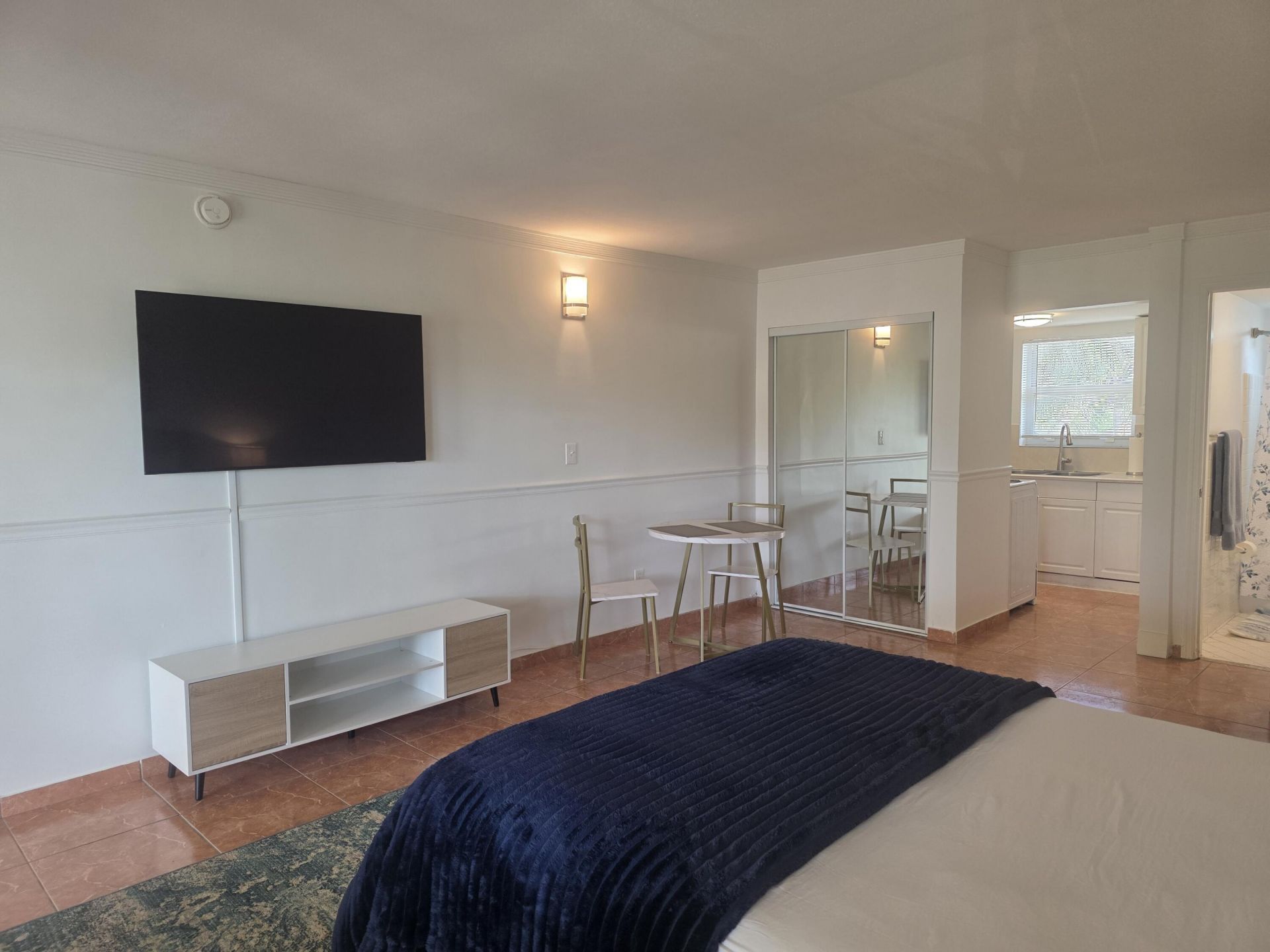 911 N Federal Highway, Unit 205, Lake Worth Beach, FL 33460 Photo