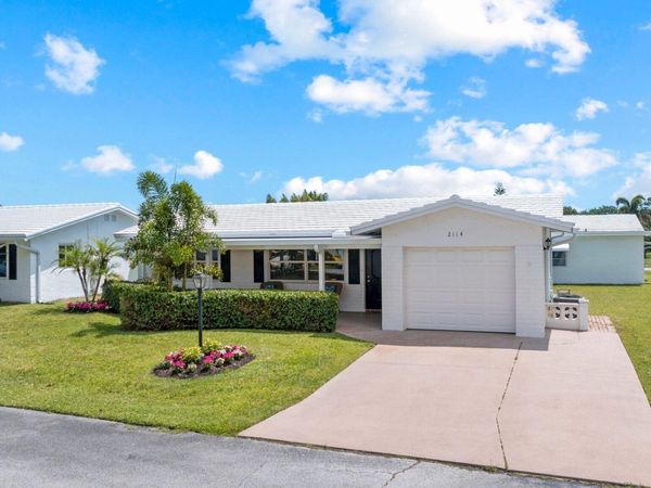 2114 SW 13th Place, Boynton Beach, FL 33426