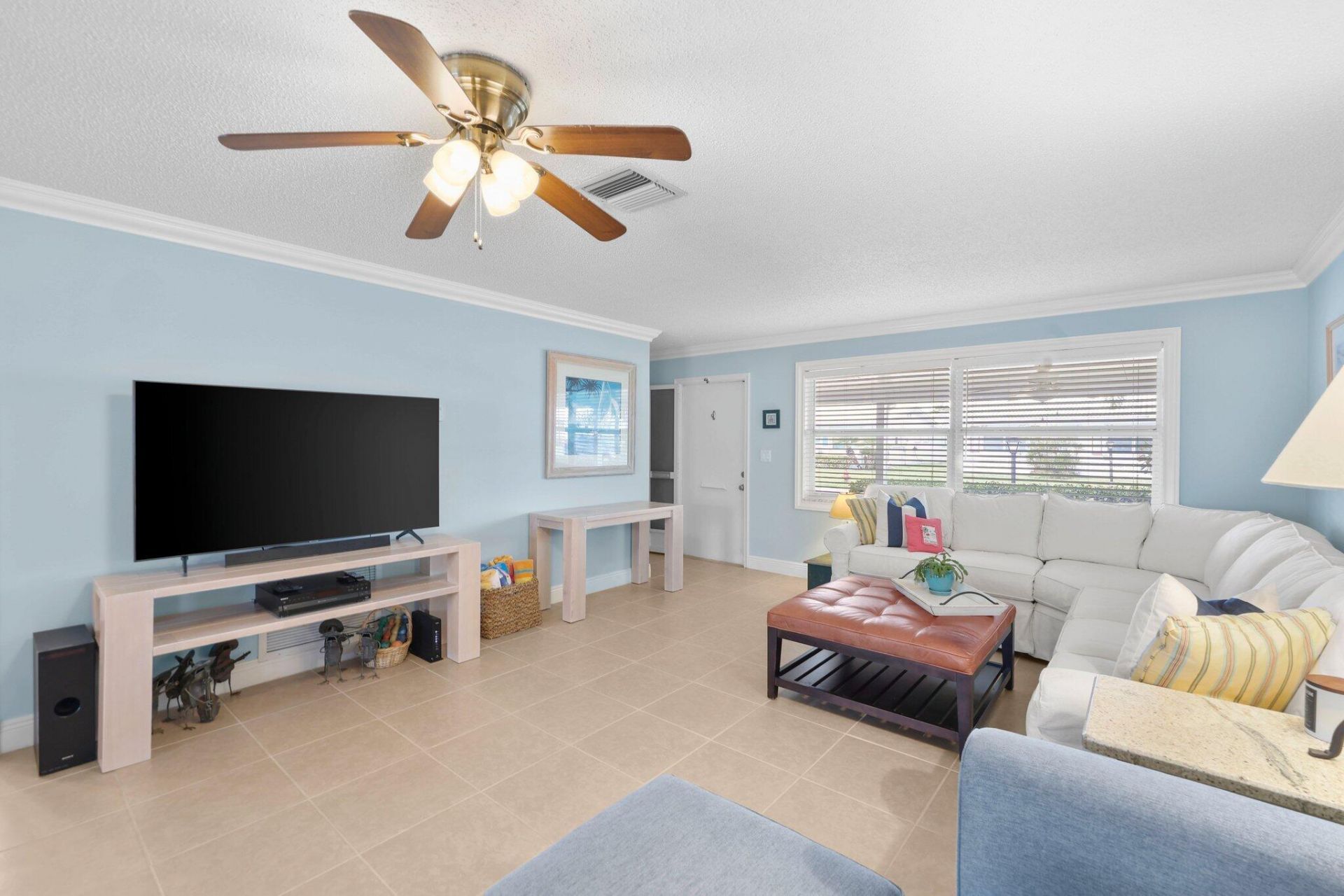 2114 SW 13th Place, Boynton Beach, FL 33426 Photo