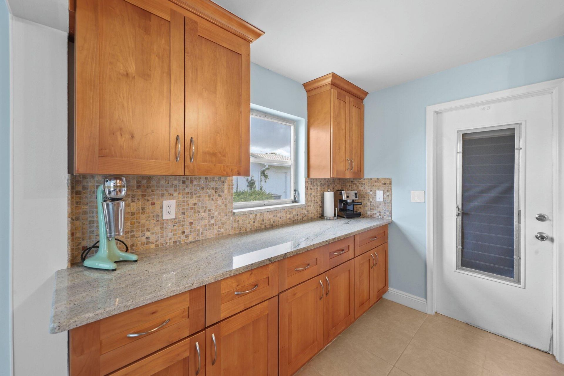 2114 SW 13th Place, Boynton Beach, FL 33426 Photo