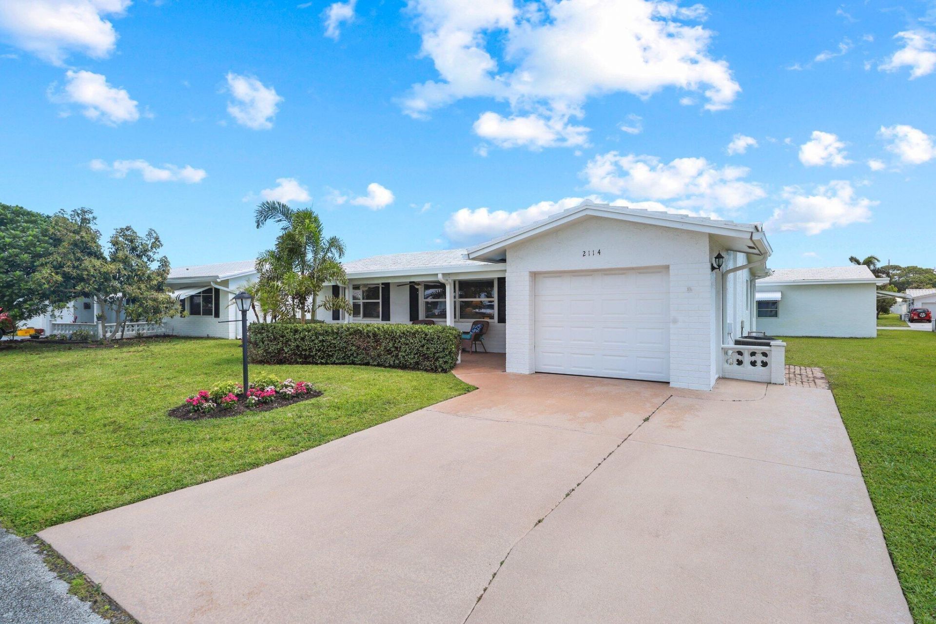 2114 SW 13th Place, Boynton Beach, FL 33426 Photo