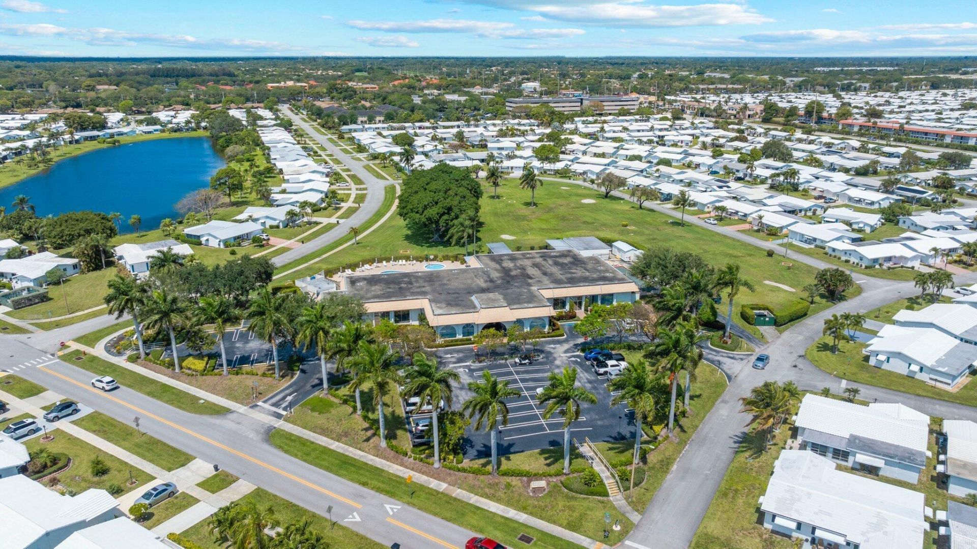 2114 SW 13th Place, Boynton Beach, FL 33426 Photo