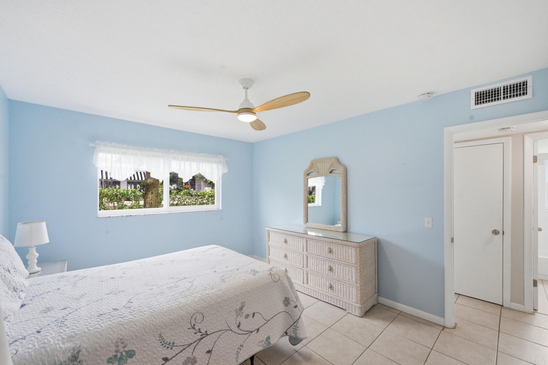 600 Snug Harbor Drive, Unit A10, Boynton Beach, FL 33435 Photo