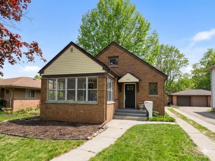 3422 Fremont Street Rockford, IL 61103