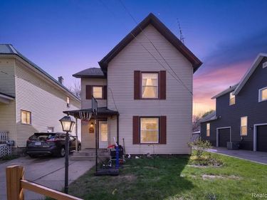 412 N Hickory Street, Owosso, MI 48867