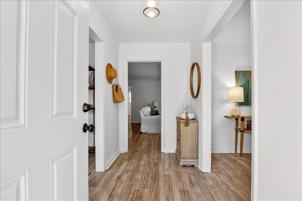 3452 Plaza Lane Photo 11