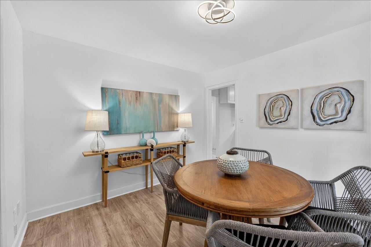 3452 Plaza Lane Photo 14