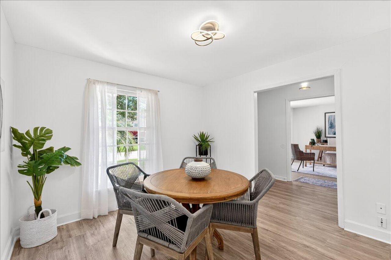 3452 Plaza Lane Photo 15