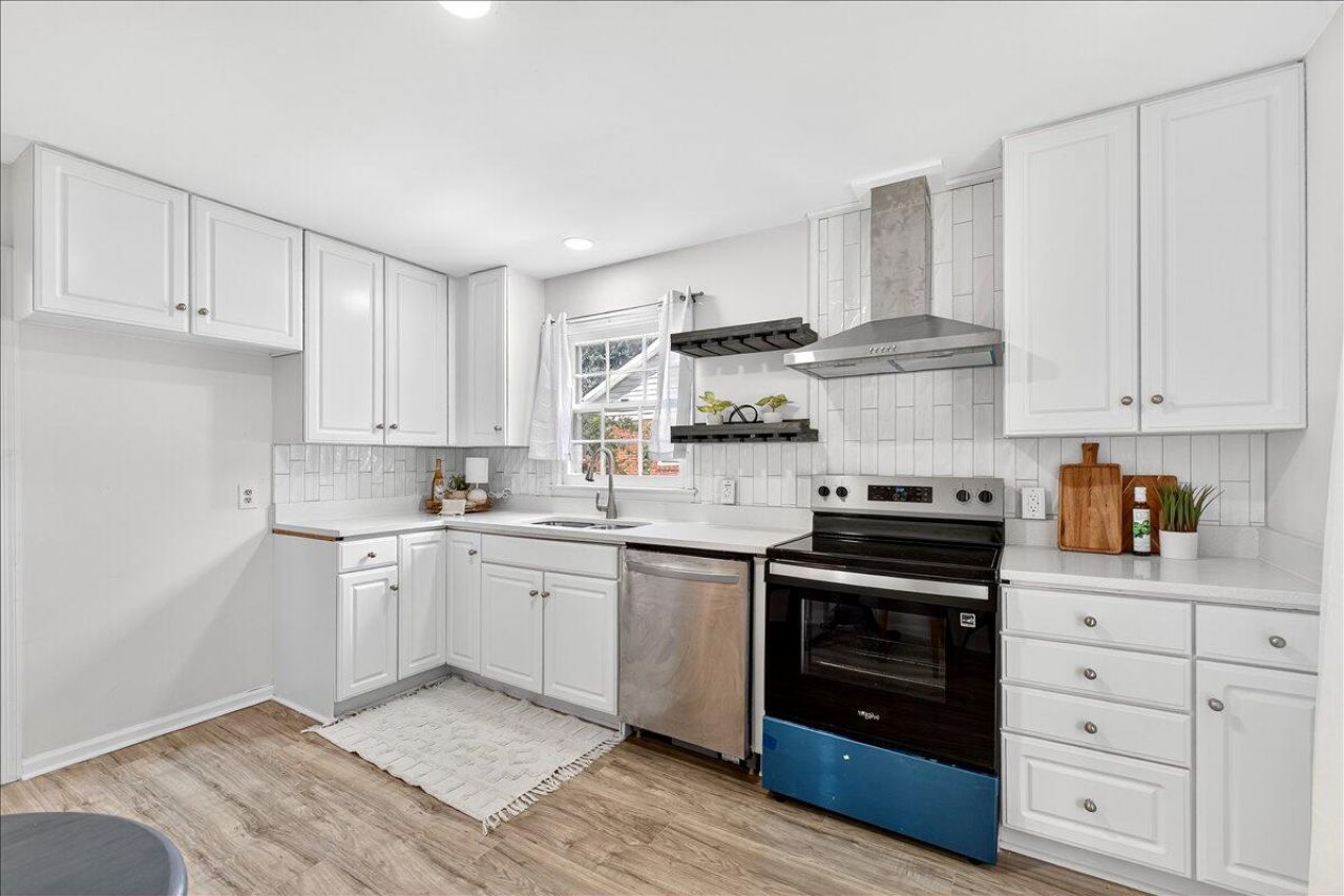 3452 Plaza Lane Photo 19