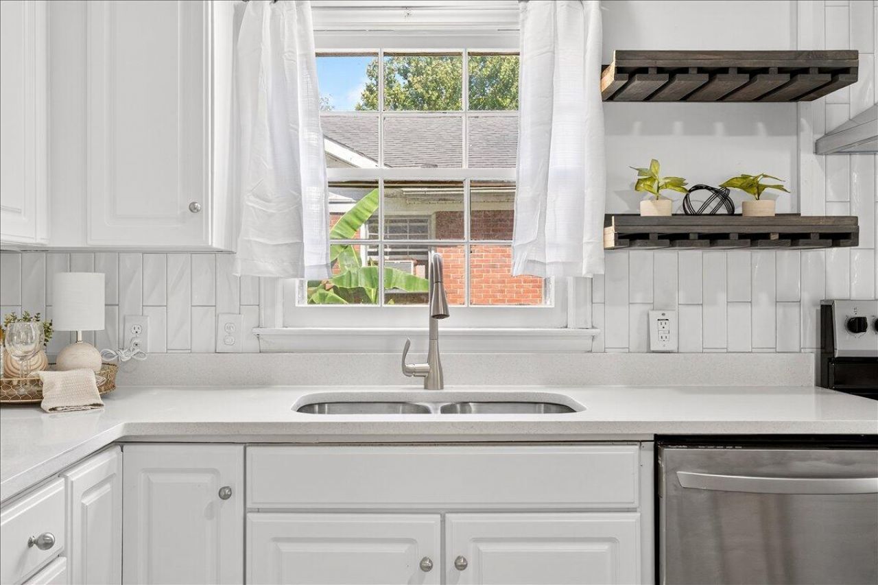 3452 Plaza Lane Photo 21