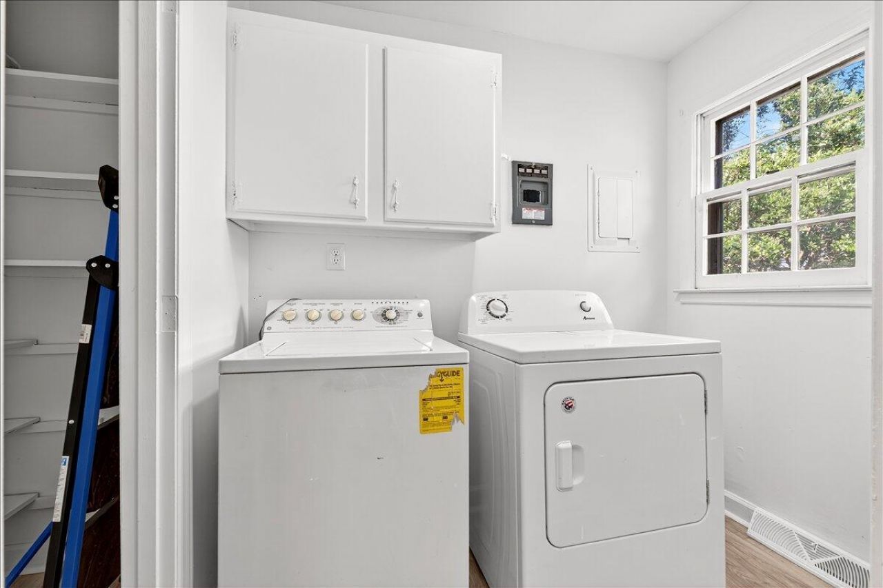 3452 Plaza Lane Photo 23