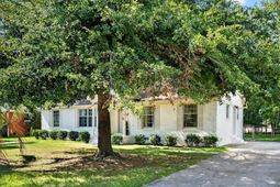 3452 Plaza Lane photo 4