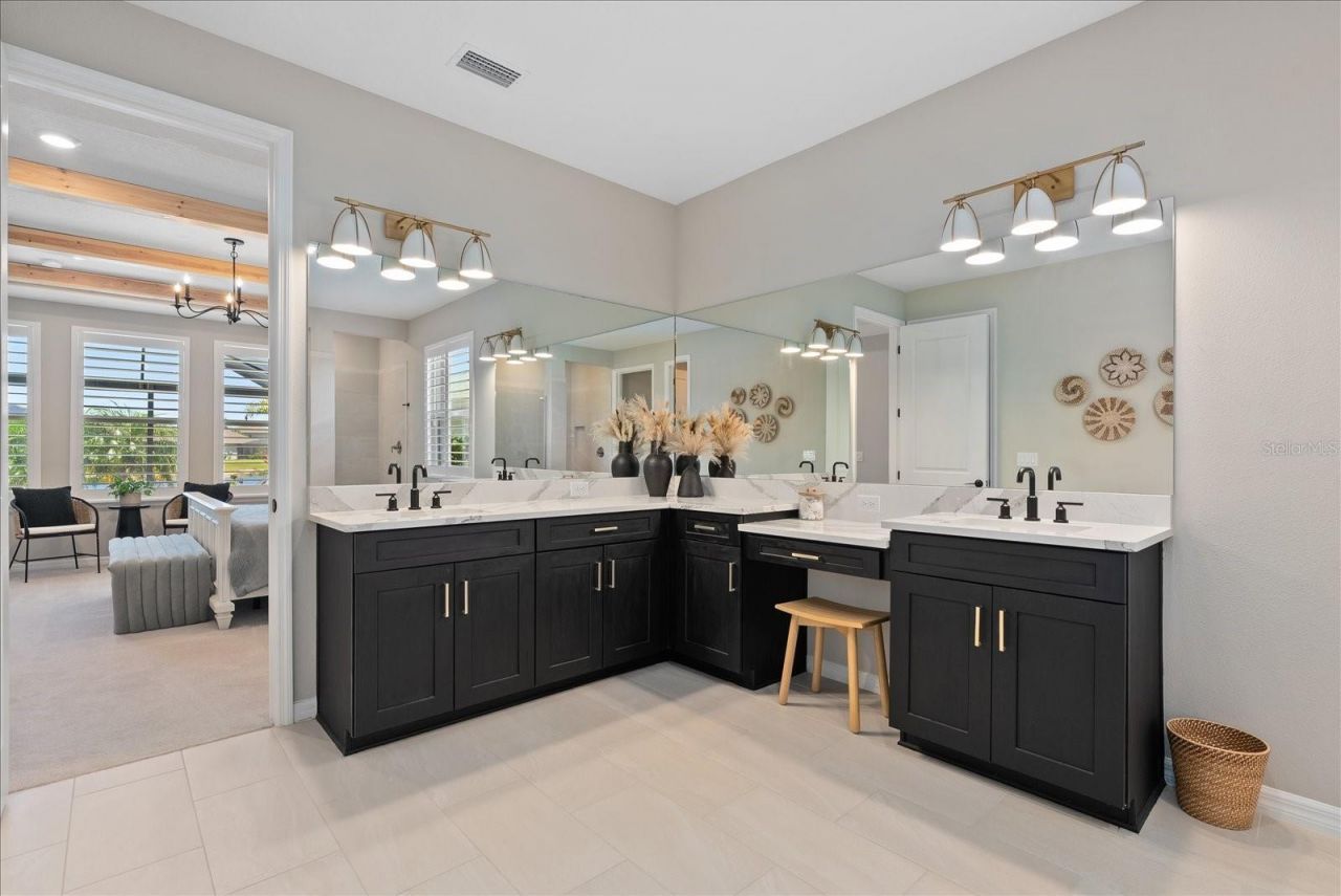 9293 Tequila Sunrise Drive, Sarasota, FL 34241 Photo