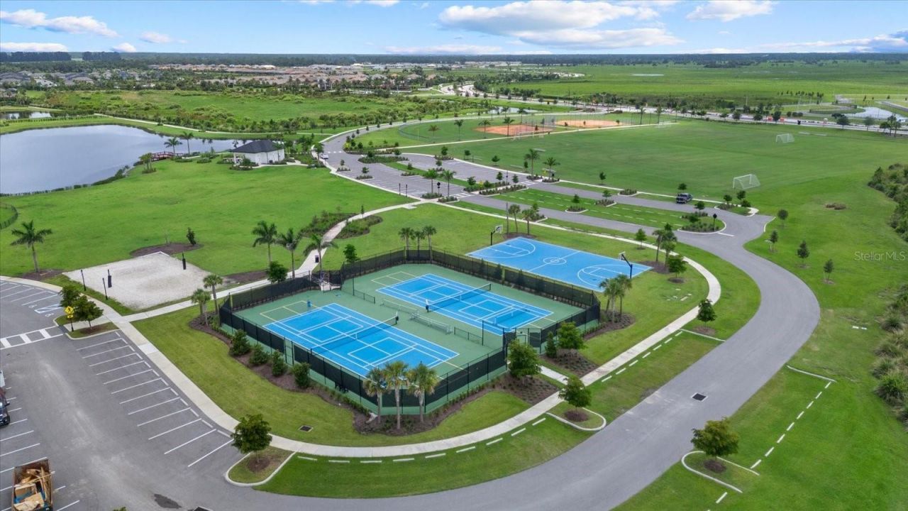 9293 Tequila Sunrise Drive, Sarasota, FL 34241 Photo