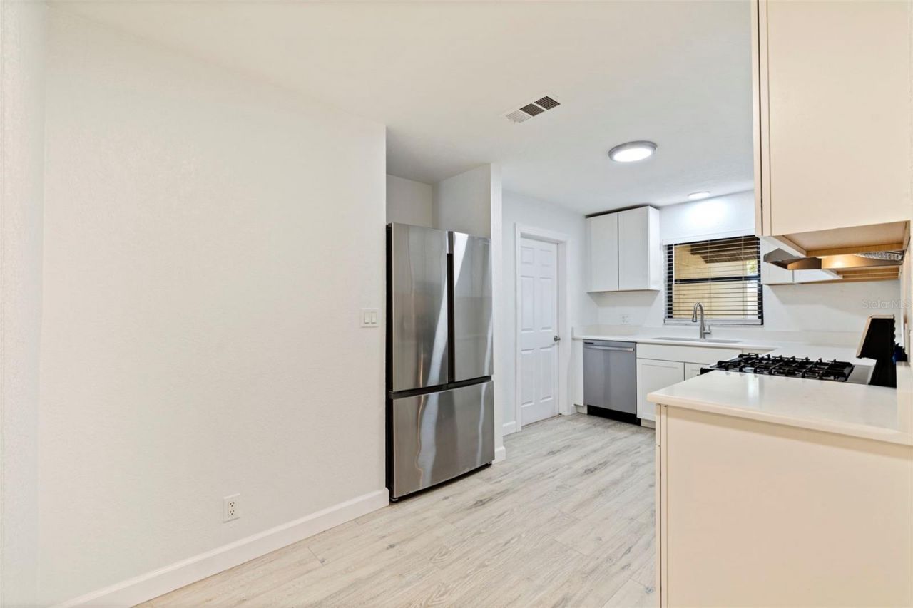 231 93rd Avenue N, Saint Petersburg, FL 33702 Photo
