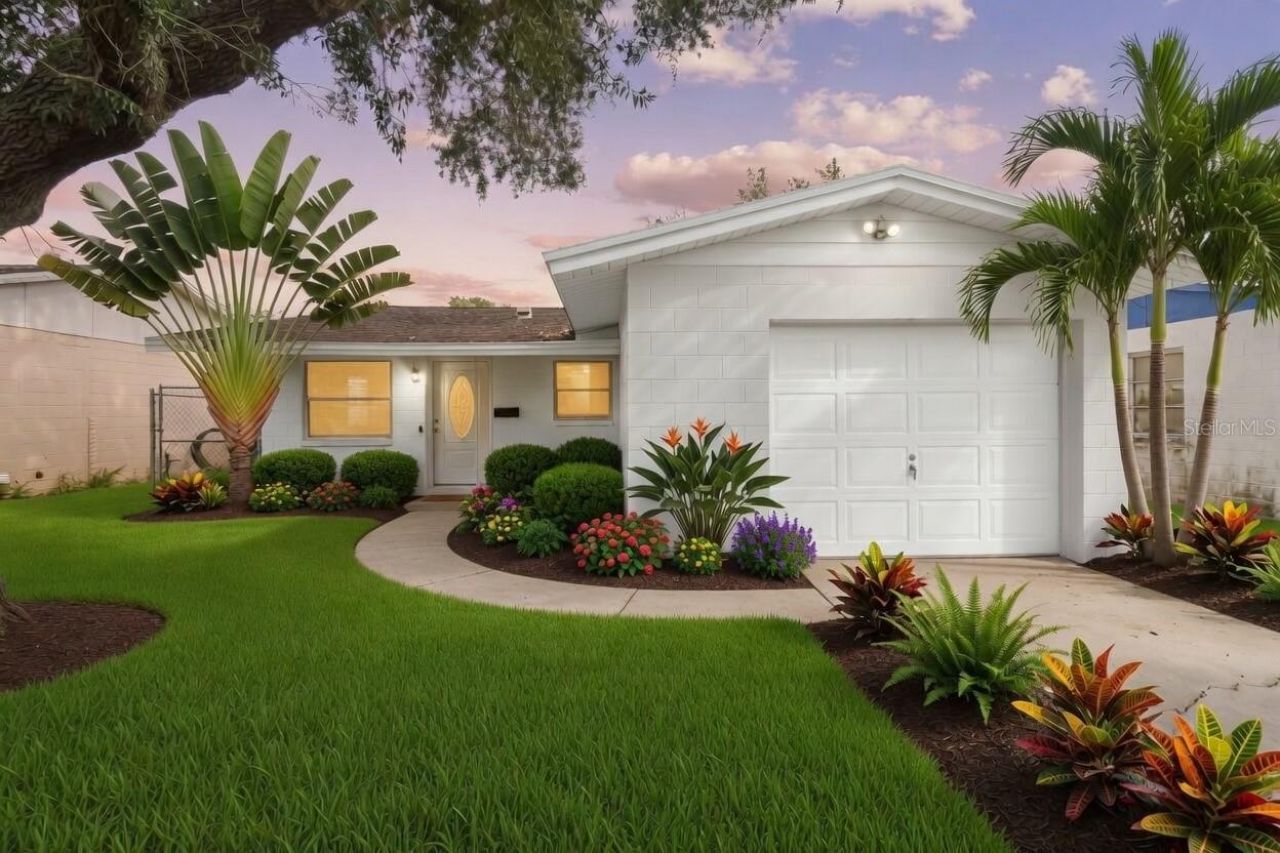 231 93rd Avenue N, Saint Petersburg, FL 33702 Photo