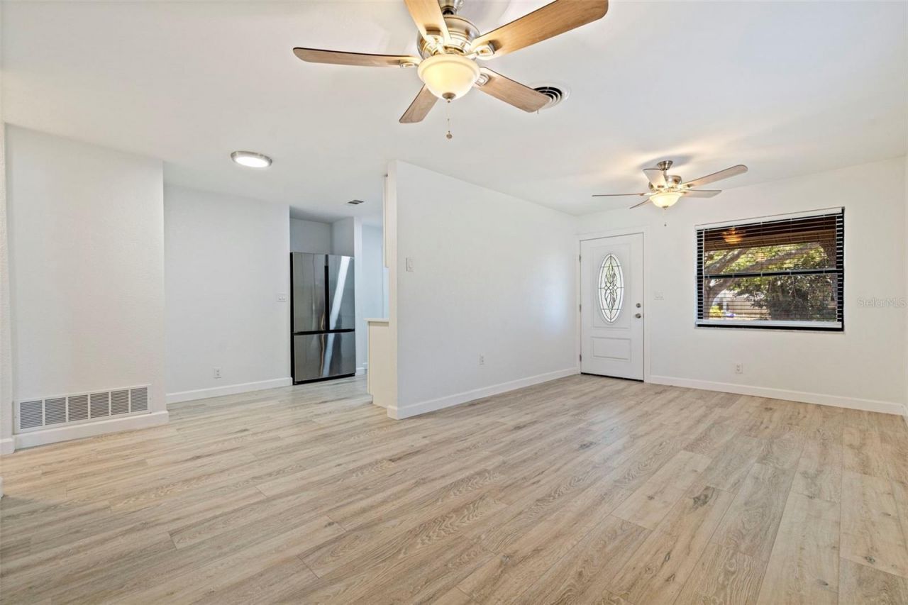 231 93rd Avenue N, Saint Petersburg, FL 33702 Photo