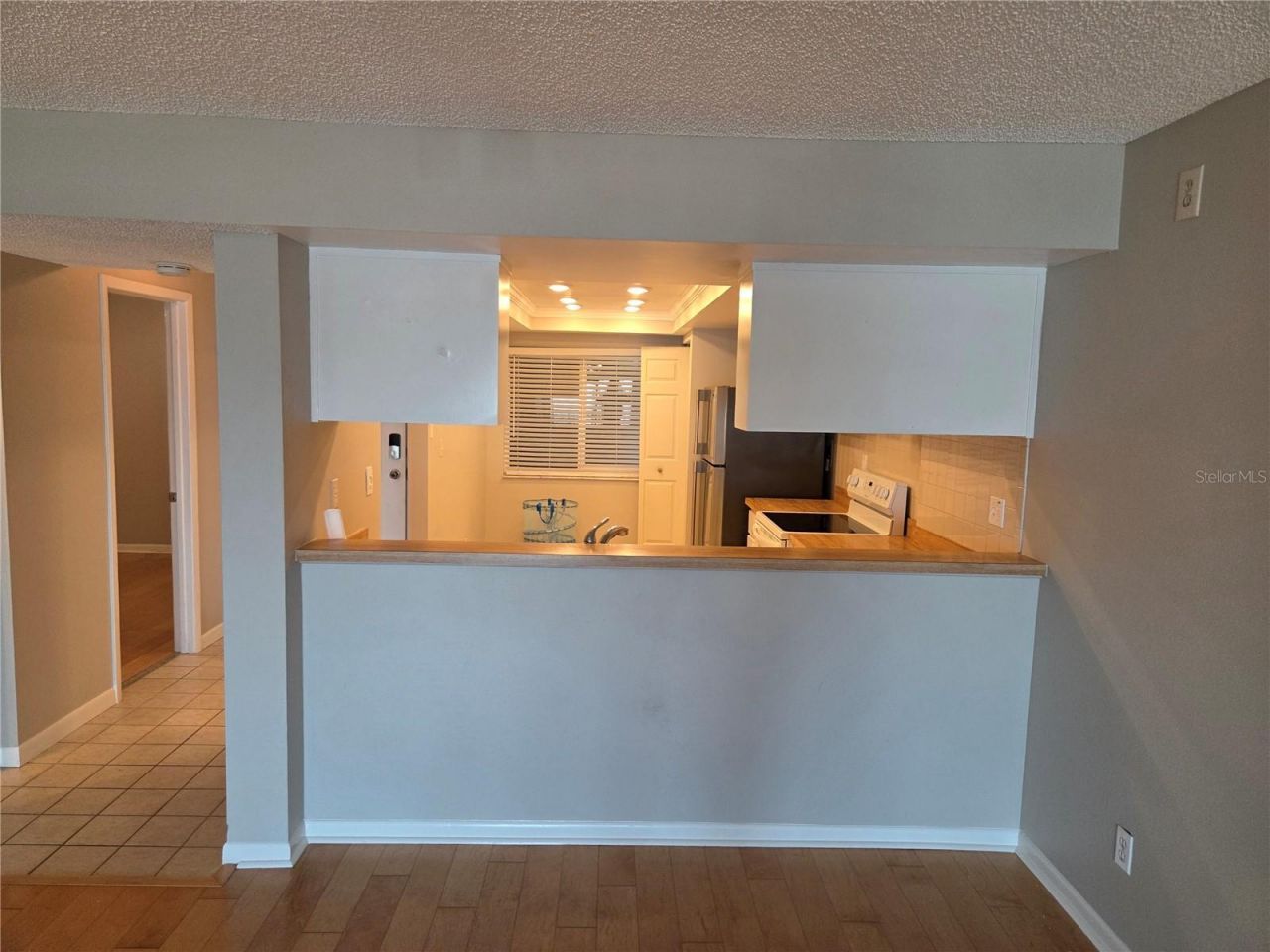 650 Island Way, Unit 202, Clearwater Beach, FL 33767 Photo
