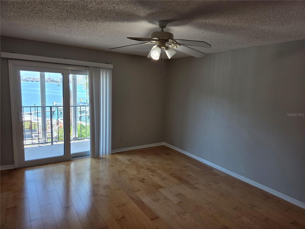 650 Island Way, Unit 202, Clearwater Beach, FL 33767 Photo