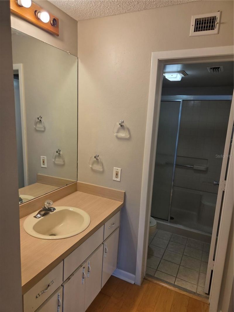 650 Island Way, Unit 202, Clearwater Beach, FL 33767 Photo