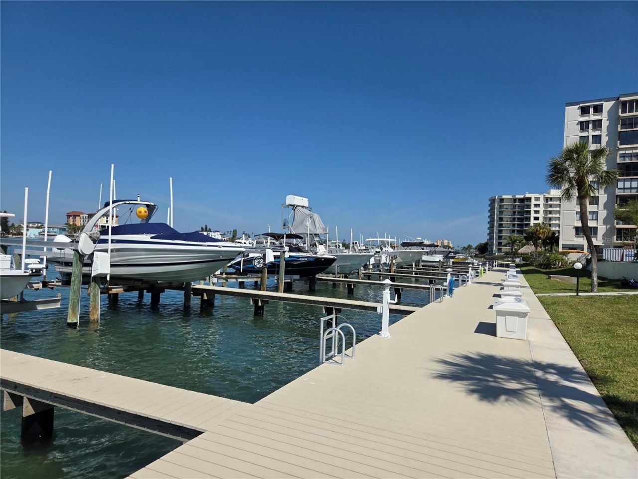 650 Island Way, Unit 202, Clearwater Beach, FL 33767 Photo