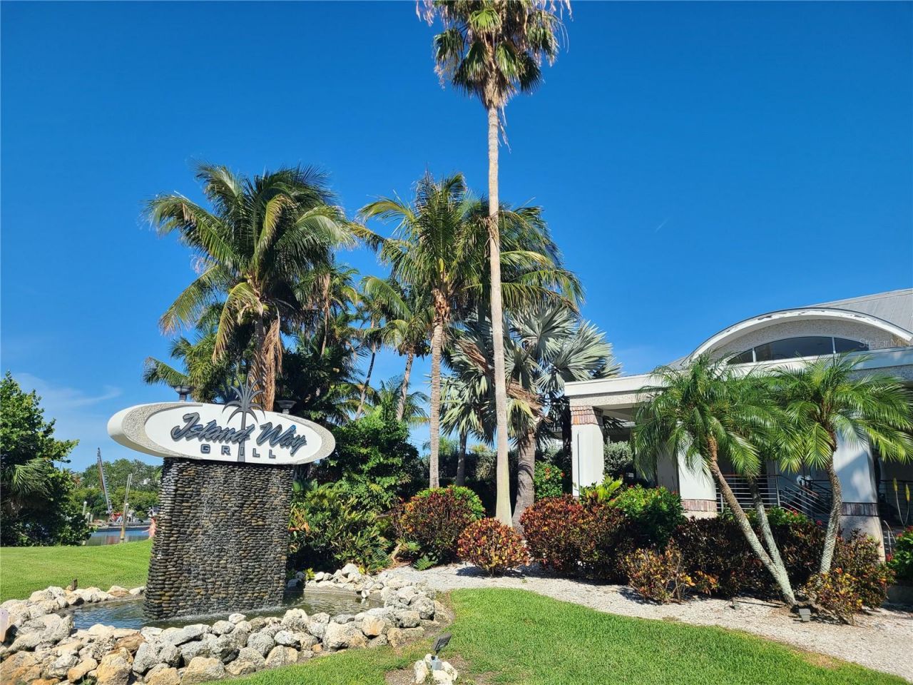 650 Island Way, Unit 202, Clearwater Beach, FL 33767 Photo