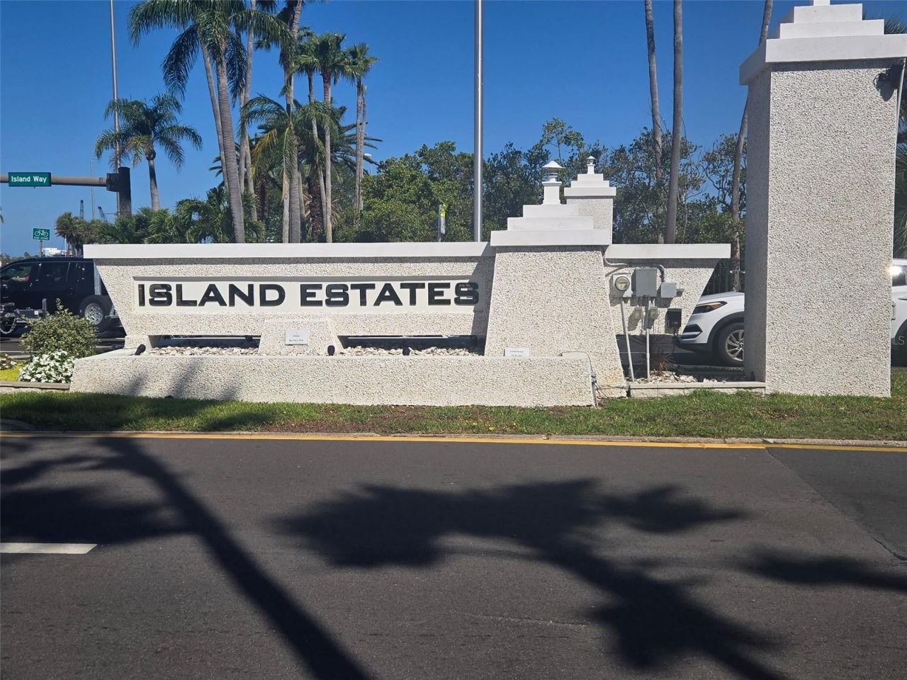 650 Island Way, Unit 202, Clearwater Beach, FL 33767 Photo