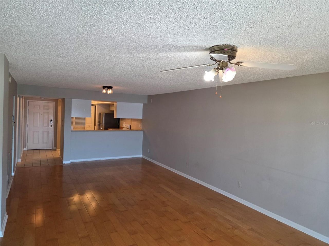 650 Island Way, Unit 202, Clearwater Beach, FL 33767 Photo